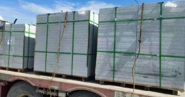 赤峰 芝麻白花岗岩地铺石装车日常