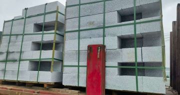 赤峰 芝麻白花岗岩路沿石，平石，路侧石，马路牙子，路缘石，立缘石，平缘石等