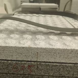 赤峰 芝麻白花岗岩6.0公分荔枝面五轴加工雕刻盲点