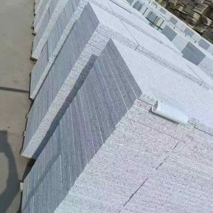 赤峰 白麻荔枝面花岗岩地铺石