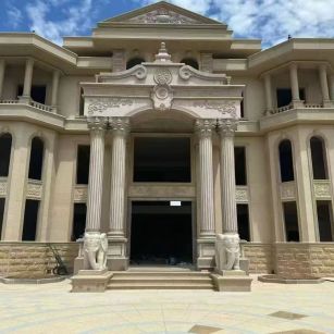 赤峰 黄金麻别墅外墙干挂，大柱，大象，蘑菇石，雕花板