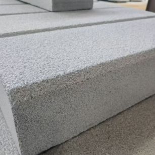 赤峰 芝麻灰荔枝面路沿石