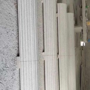 赤峰 花岗岩厂家带你看白麻花岗岩门楼大柱柱皮