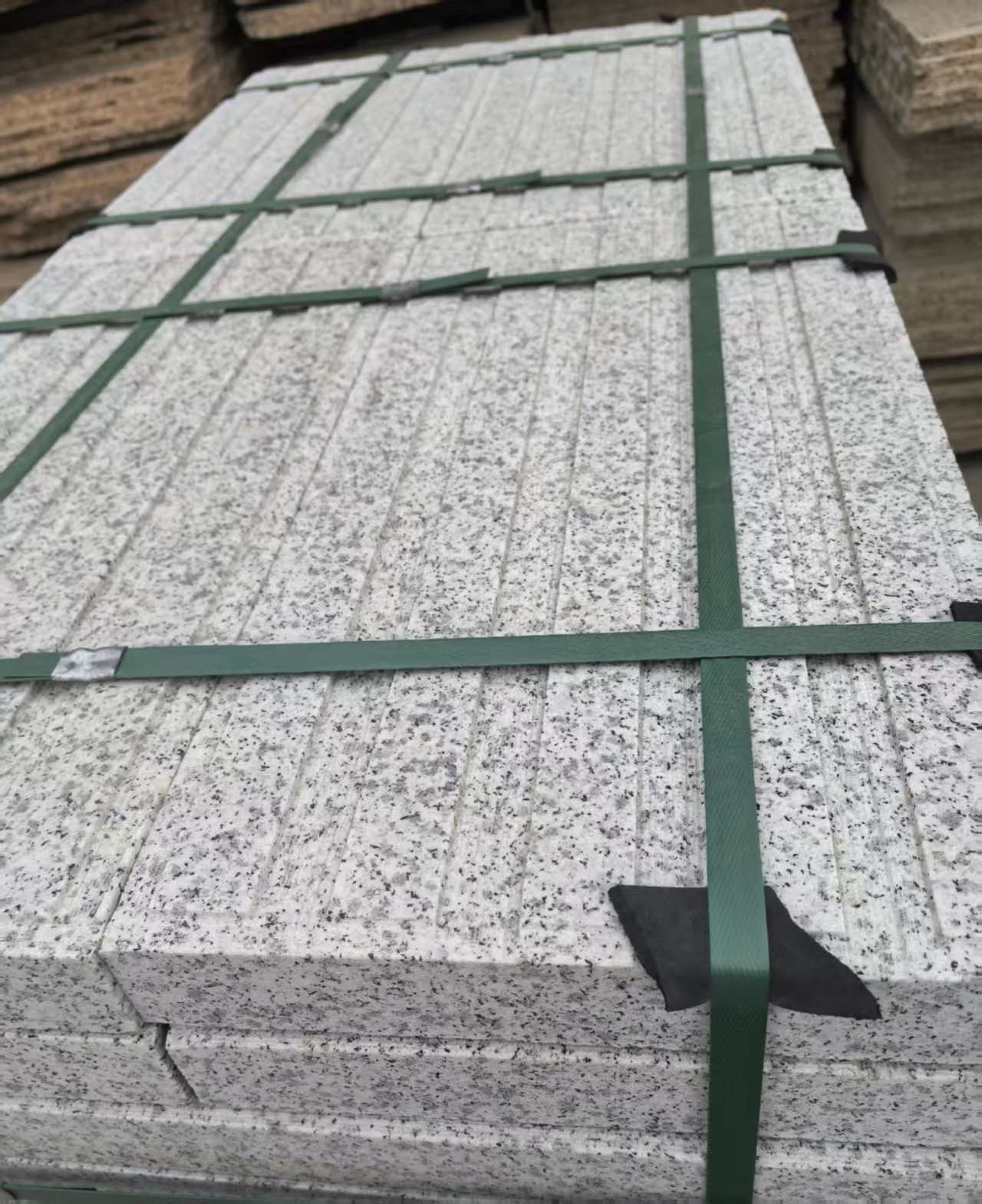 赤峰 白麻花岗岩直行盲道石，盲条，地铺石