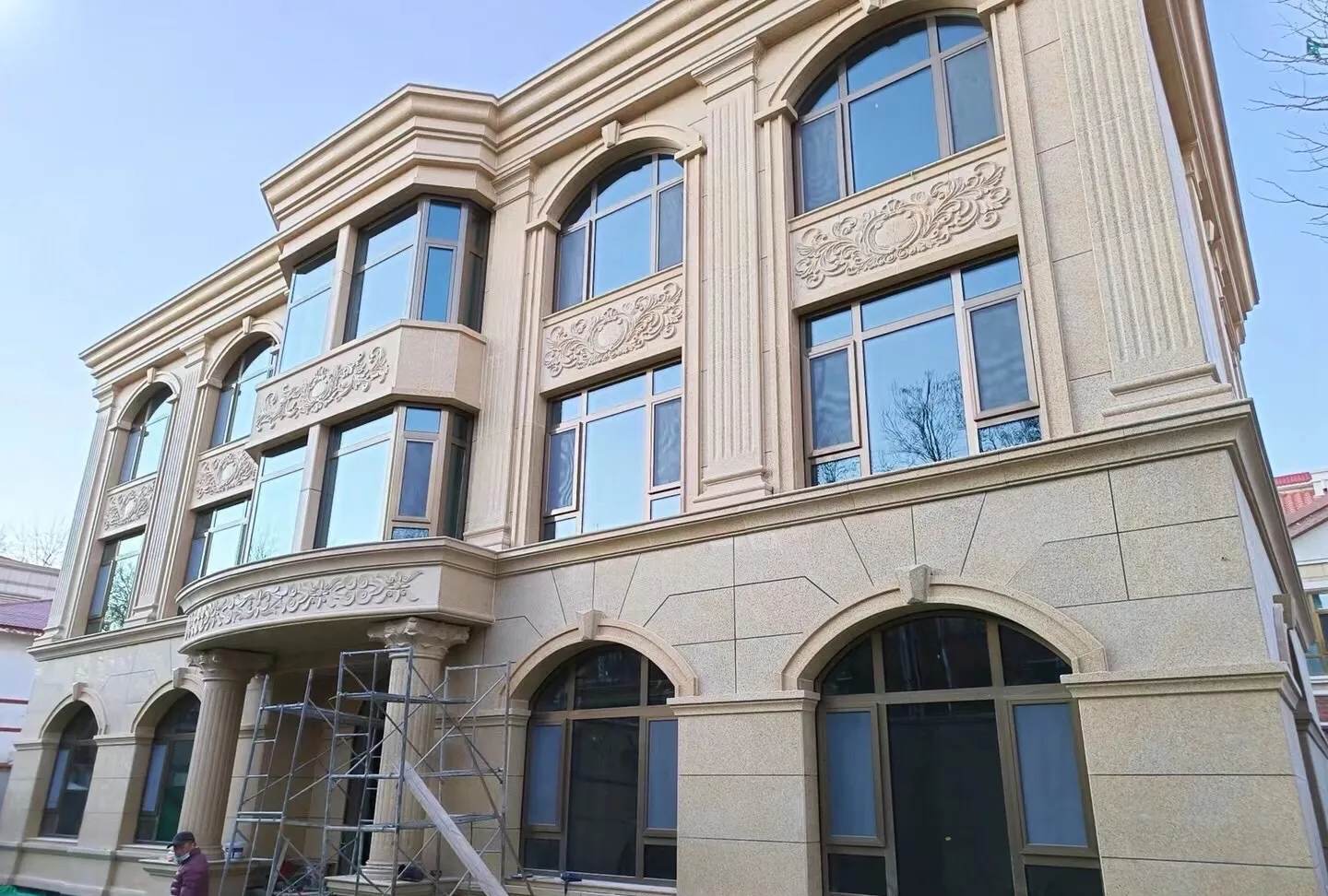 赤峰 黄金麻花岗岩别墅外墙干挂