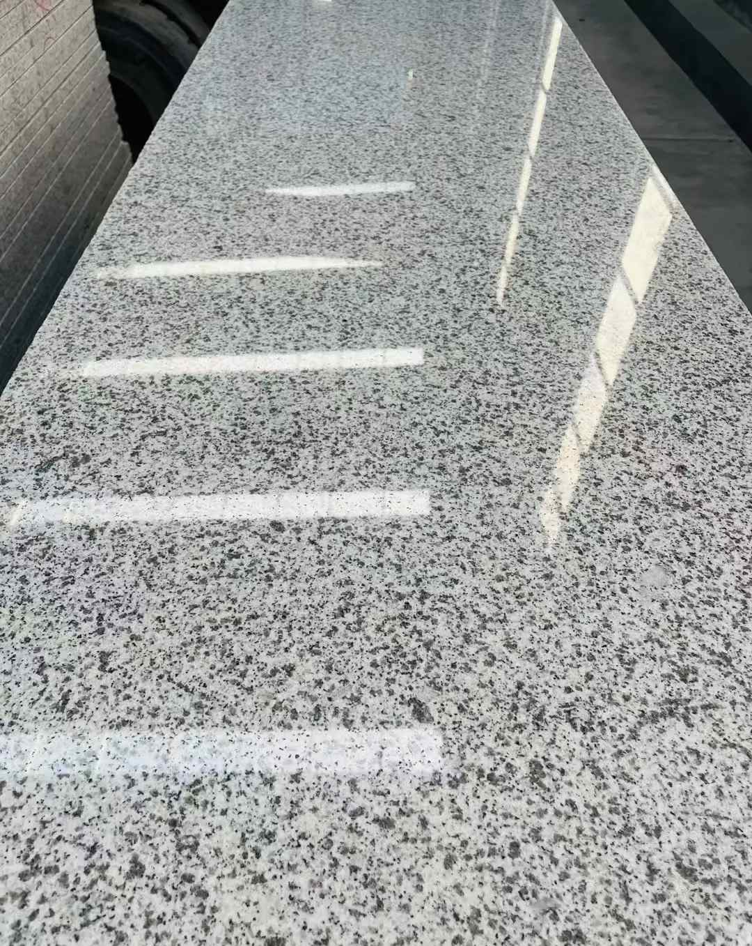 赤峰 白麻花岗岩光面毛板