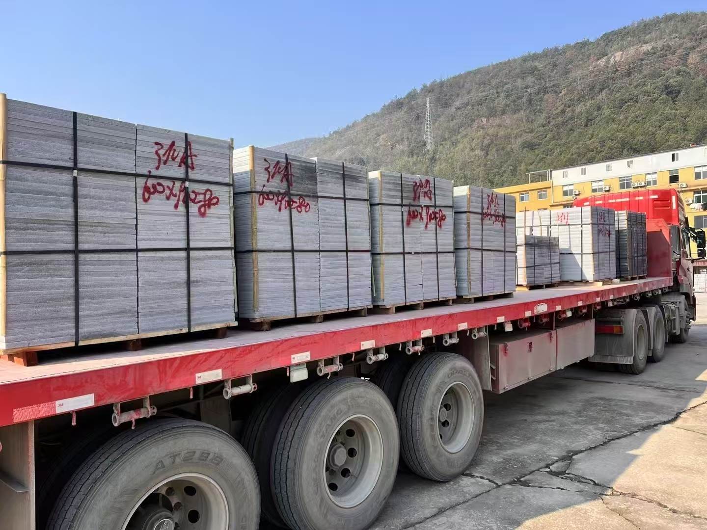 赤峰 芝麻灰地铺石出货日常