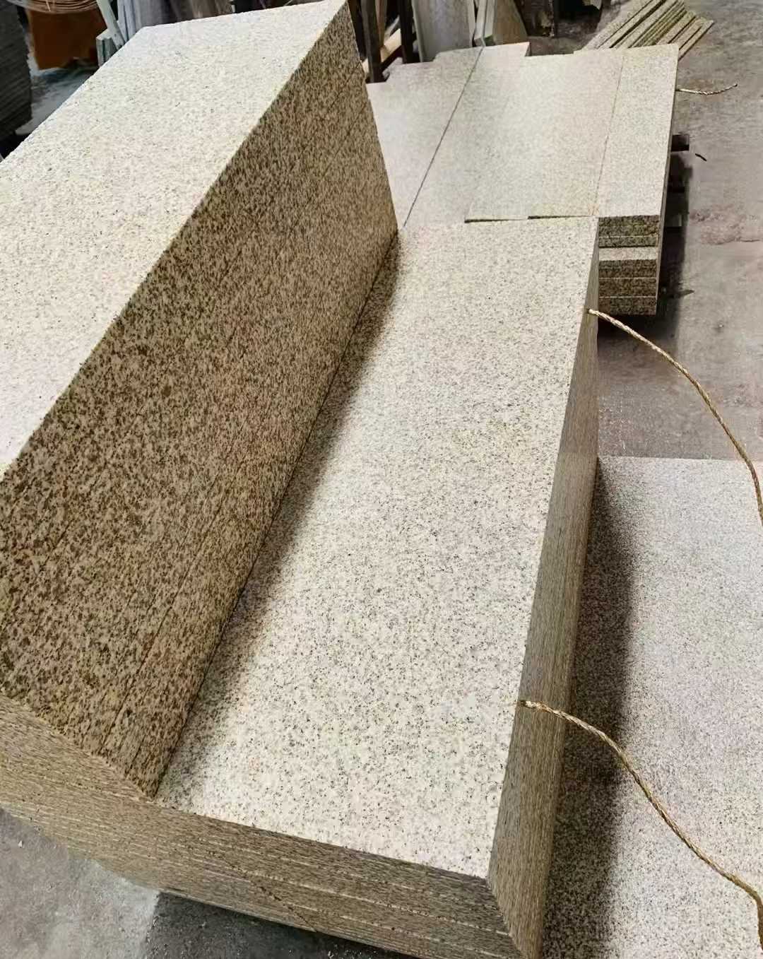 赤峰 黄金麻荔枝面外墙干挂成品