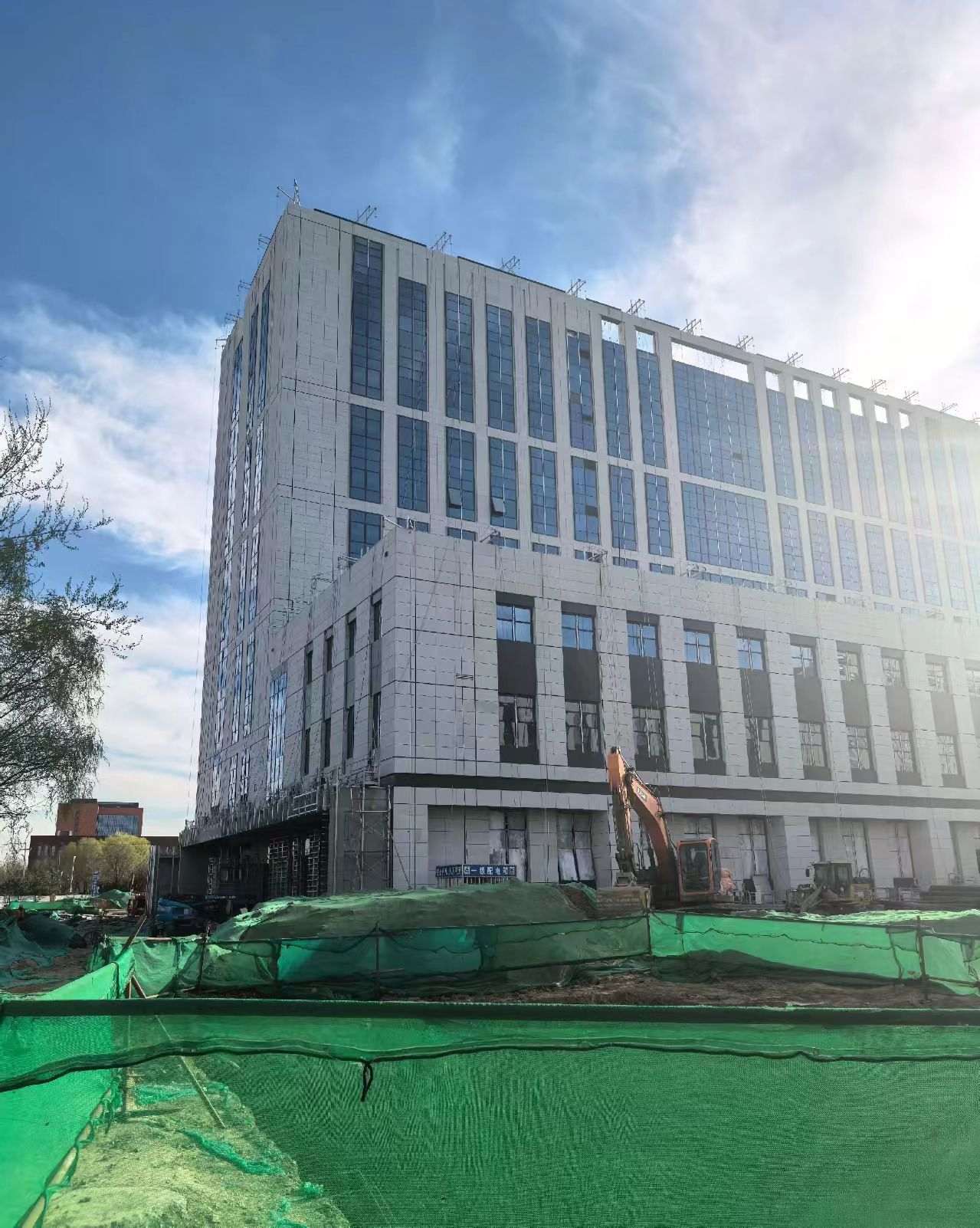 赤峰 白麻花岗岩石材外墙干挂