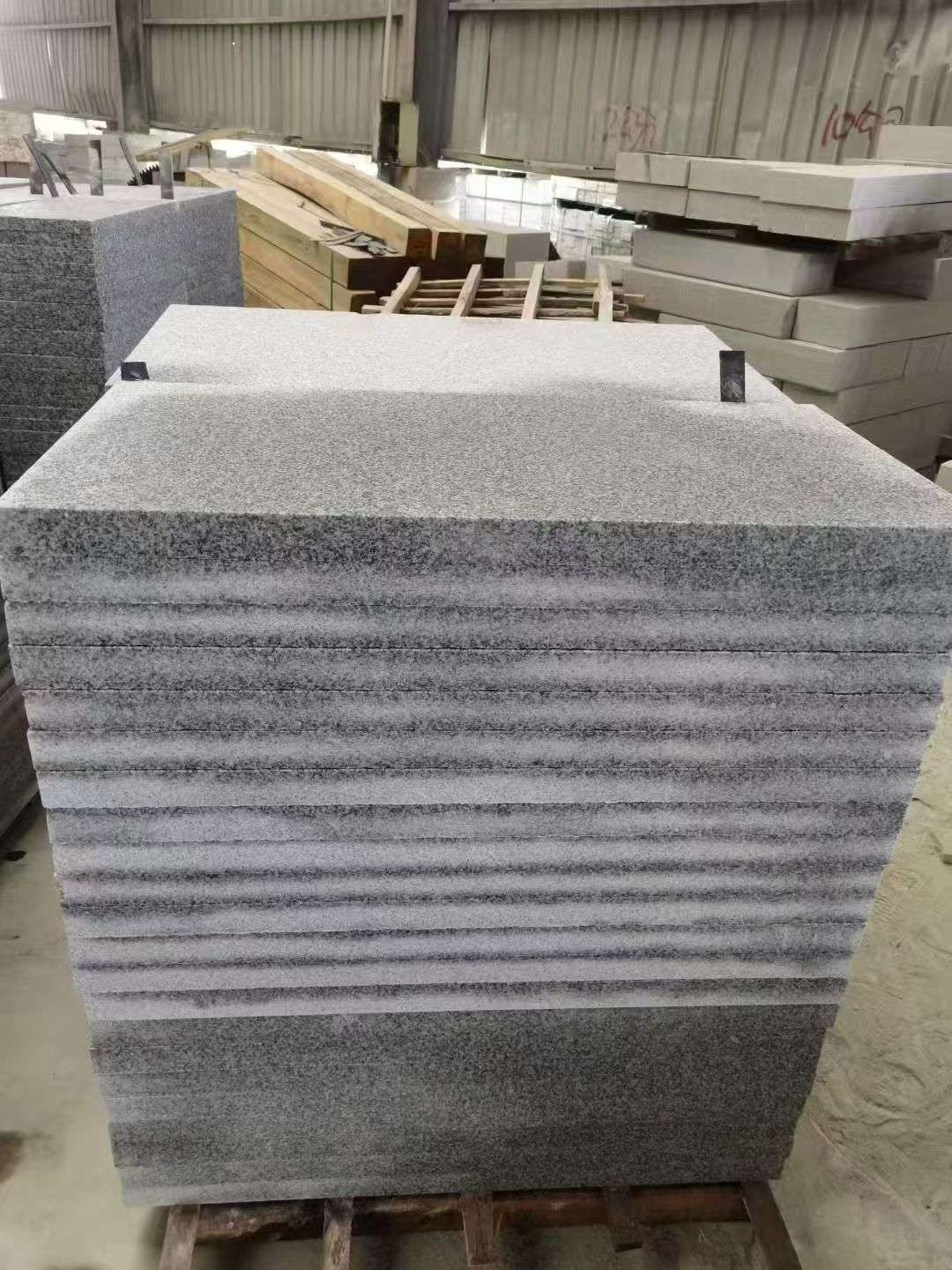 赤峰 芝麻白5公分火烧地铺成品，900*400，规格可定制